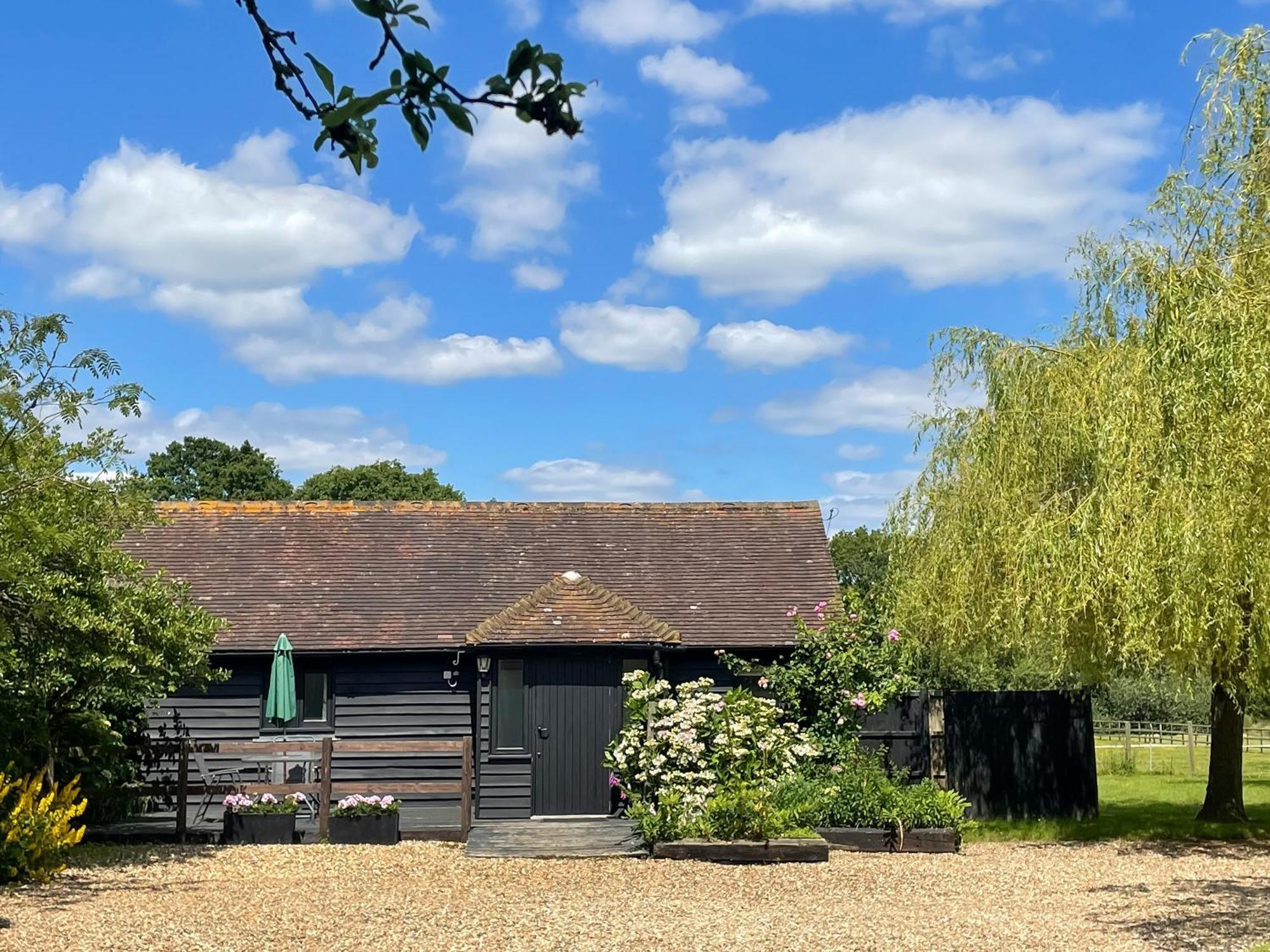 Maplehurst Barn Stables Staplehurst Exterior foto